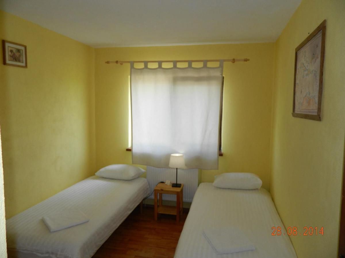 Отели типа «постель и завтрак» Belegania Villa Oarja-28