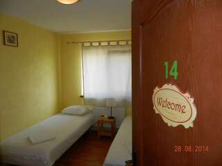 Отели типа «постель и завтрак» Belegania Villa Oarja Двухместный номер с 1 кроватью или 2 отдельными кроватями и собственной ванной комнатой-1